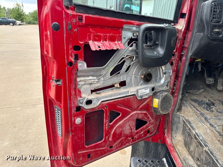 image for item FB5813 2003 GMC C4500 dump truck