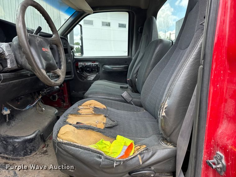 image for item FB5813 2003 GMC C4500 dump truck
