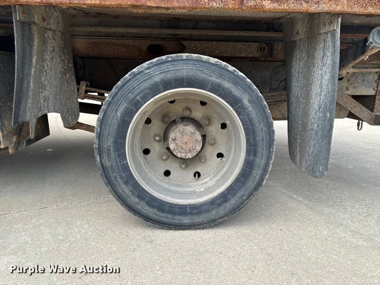 image for item FB5813 2003 GMC C4500 dump truck