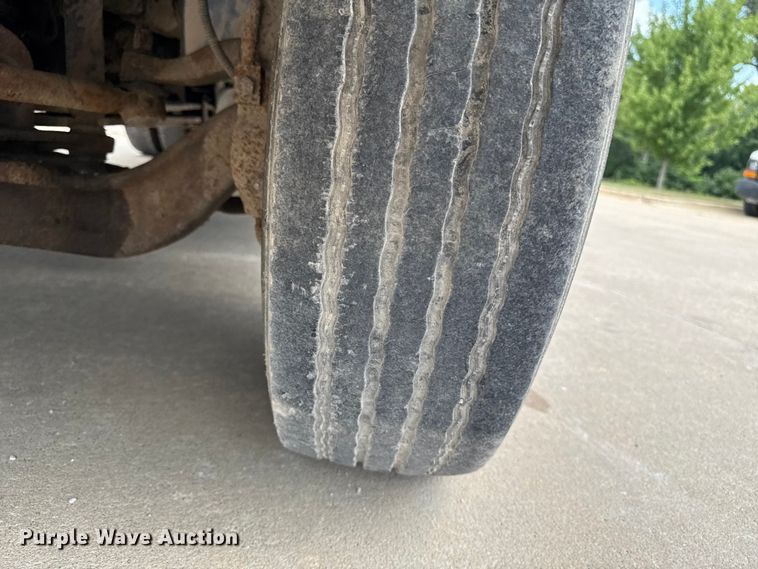 image for item FB5813 2003 GMC C4500 dump truck