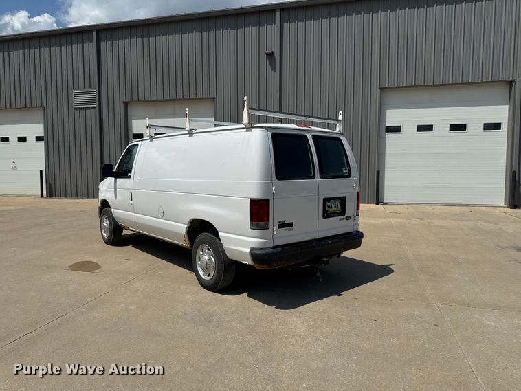 image for item FB5820 2013 Ford E250 van