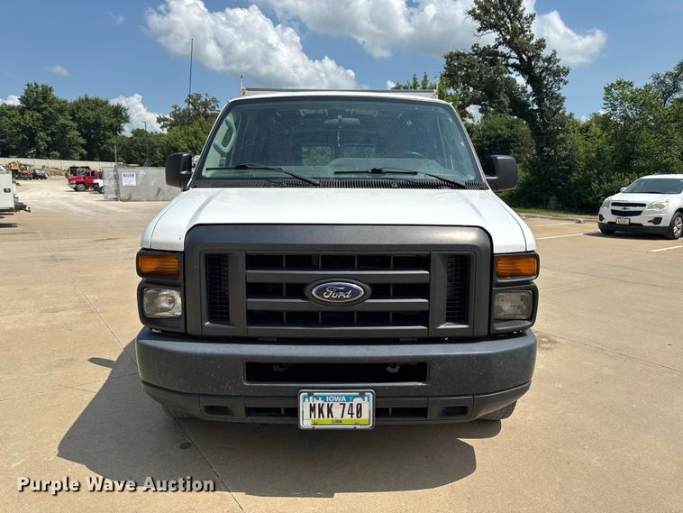 image for item FB5820 2013 Ford E250 van