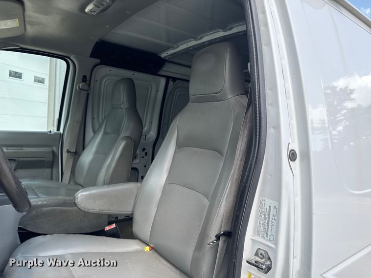 image for item FB5820 2013 Ford E250 van