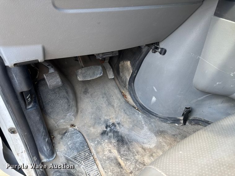 image for item FB5820 2013 Ford E250 van