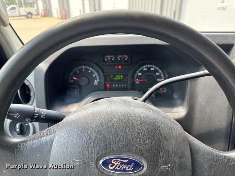 image for item FB5820 2013 Ford E250 van