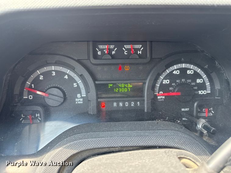 image for item FB5820 2013 Ford E250 van
