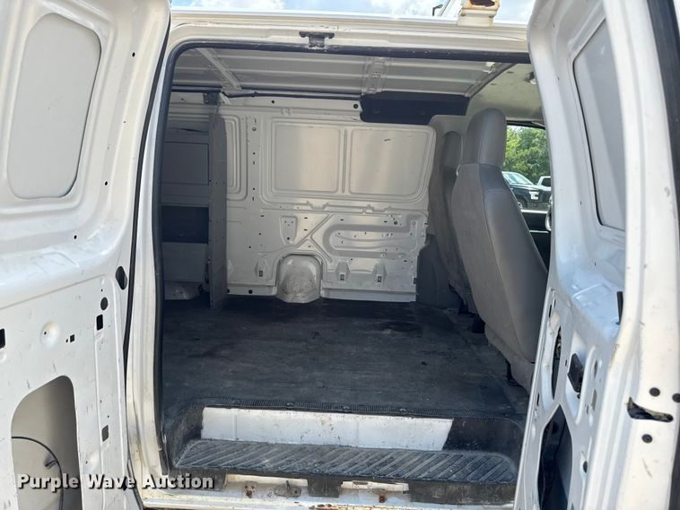 image for item FB5820 2013 Ford E250 van