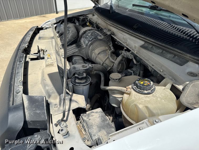 image for item FB5820 2013 Ford E250 van