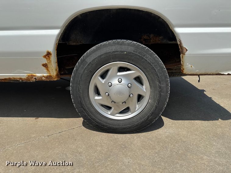 image for item FB5820 2013 Ford E250 van