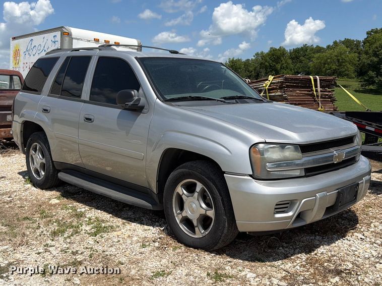 image for item FB5825 2008 Chevrolet Trailblazer SUV