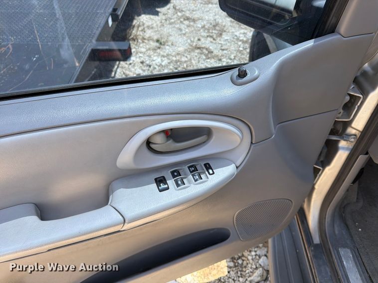 image for item FB5825 2008 Chevrolet Trailblazer SUV