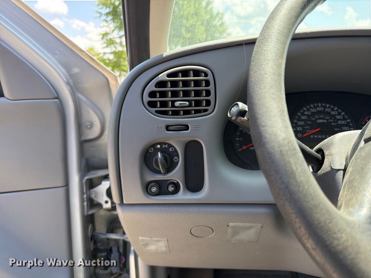image for item FB5825 2008 Chevrolet Trailblazer SUV