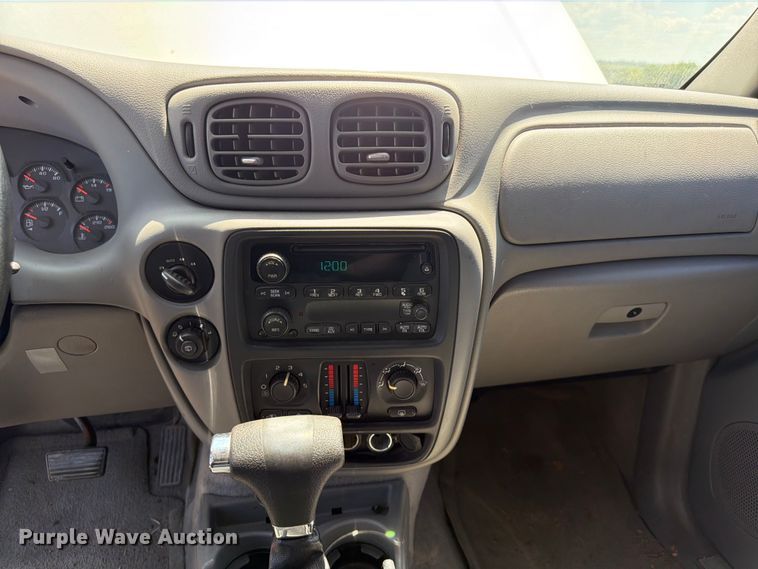 image for item FB5825 2008 Chevrolet Trailblazer SUV