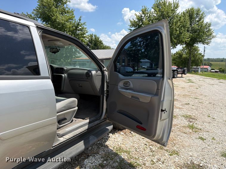 image for item FB5825 2008 Chevrolet Trailblazer SUV
