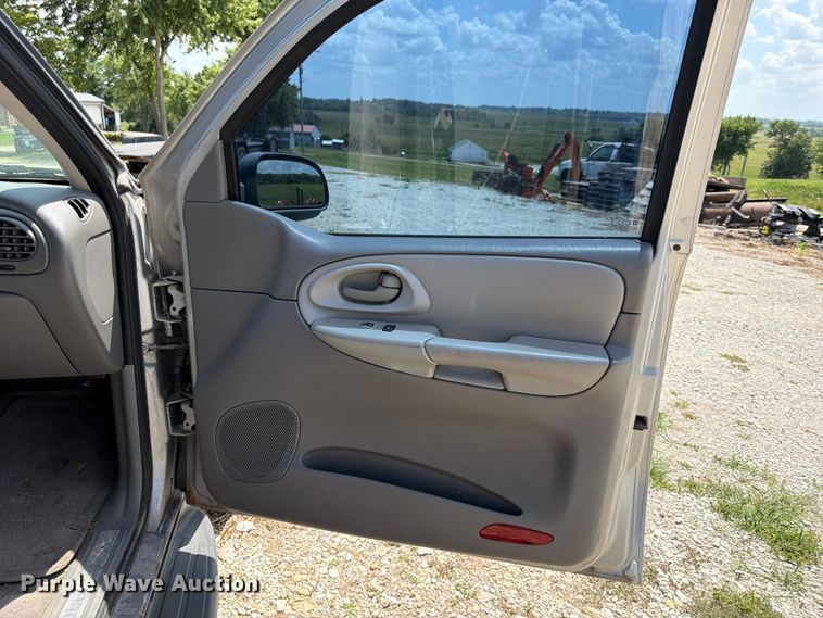 image for item FB5825 2008 Chevrolet Trailblazer SUV