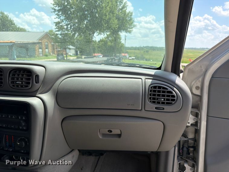 image for item FB5825 2008 Chevrolet Trailblazer SUV
