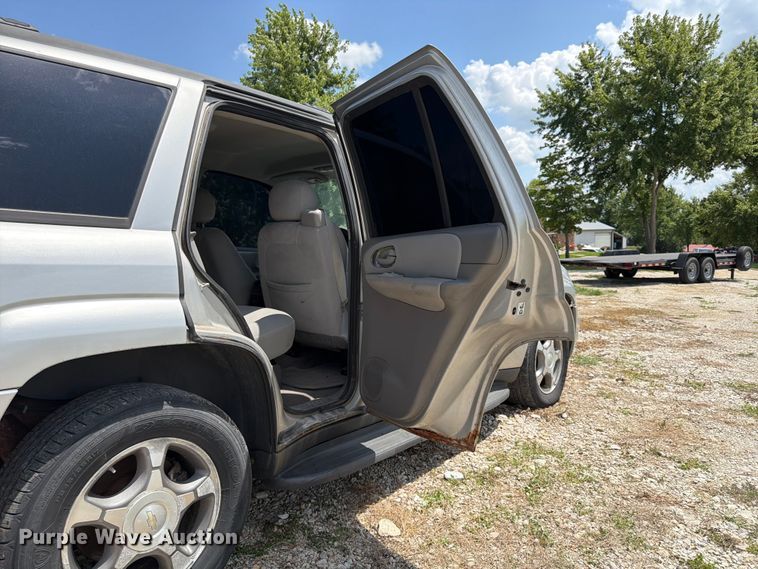 image for item FB5825 2008 Chevrolet Trailblazer SUV