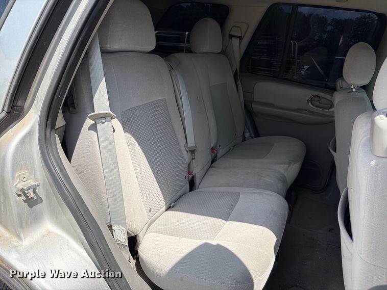 image for item FB5825 2008 Chevrolet Trailblazer SUV