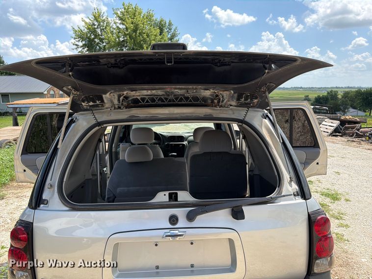image for item FB5825 2008 Chevrolet Trailblazer SUV