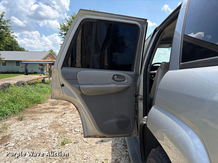 image for item FB5825 2008 Chevrolet Trailblazer SUV