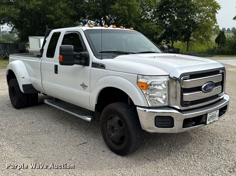 image for item FB5829 2016 Ford F350 Super Duty Ext. Cab pickup truck