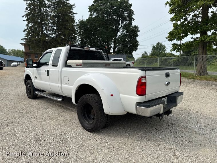 image for item FB5829 2016 Ford F350 Super Duty Ext. Cab pickup truck