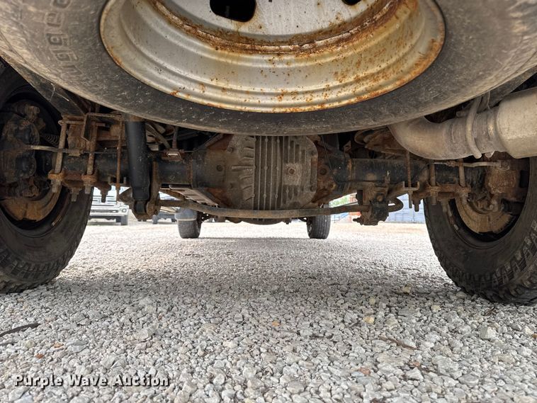 image for item FB5829 2016 Ford F350 Super Duty Ext. Cab pickup truck