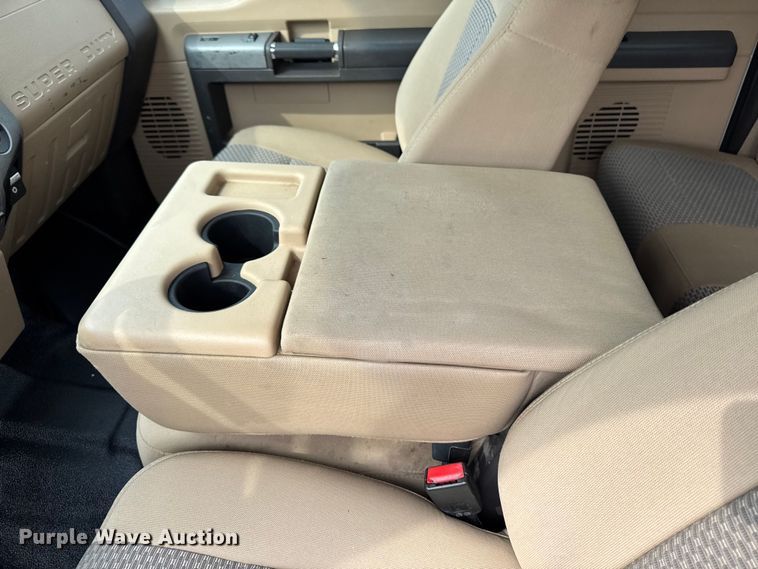 image for item FB5829 2016 Ford F350 Super Duty Ext. Cab pickup truck