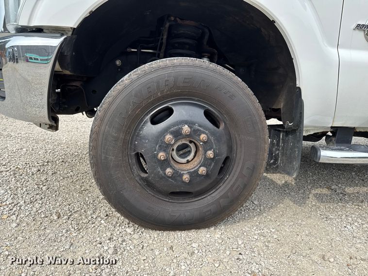 image for item FB5829 2016 Ford F350 Super Duty Ext. Cab pickup truck