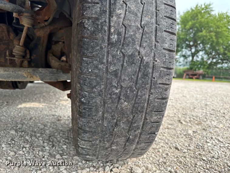 image for item FB5829 2016 Ford F350 Super Duty Ext. Cab pickup truck