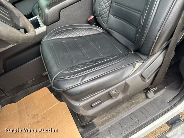 image for item FB5830 2015 Ford F250 Super Duty Crew Cab pickup truck