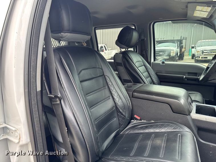 image for item FB5830 2015 Ford F250 Super Duty Crew Cab pickup truck