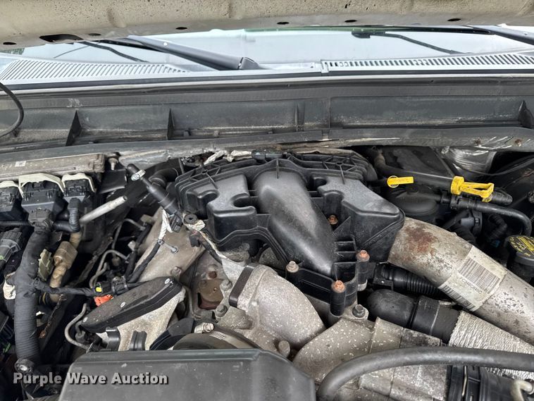 image for item FB5830 2015 Ford F250 Super Duty Crew Cab pickup truck