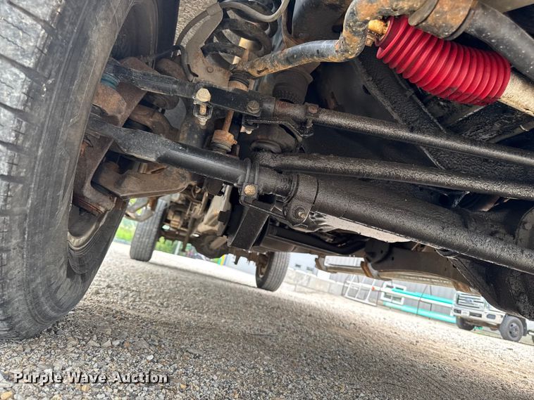 image for item FB5830 2015 Ford F250 Super Duty Crew Cab pickup truck