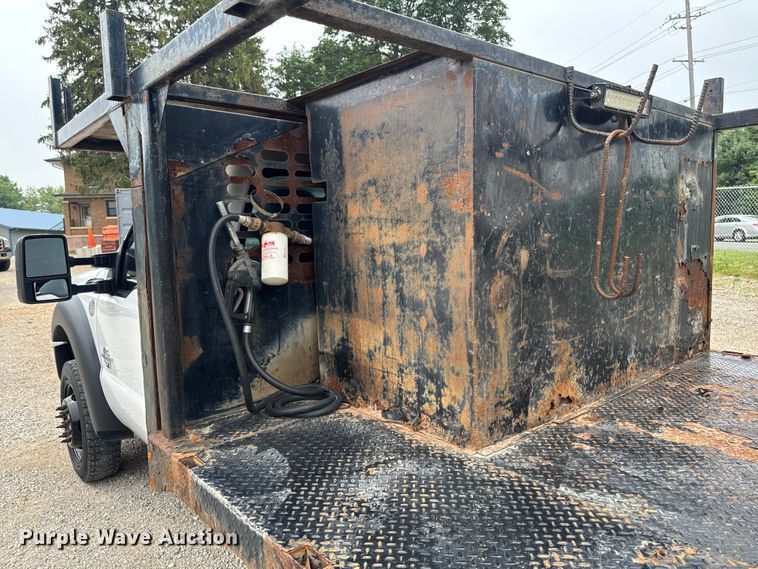 image for item FB5831 2012 Ford F450 Super Duty flatbed truck