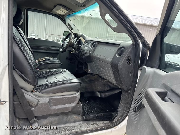 image for item FB5831 2012 Ford F450 Super Duty flatbed truck