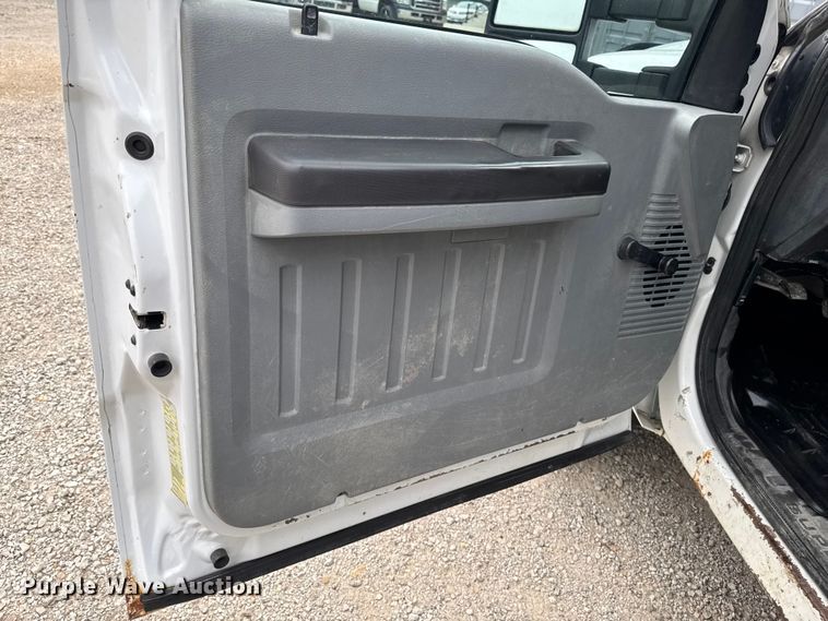 image for item FB5831 2012 Ford F450 Super Duty flatbed truck