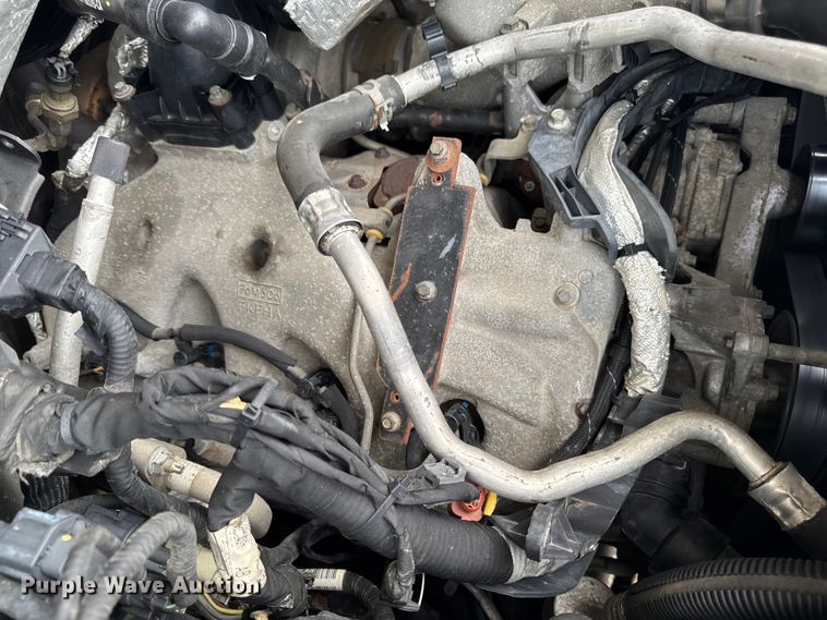 image for item FB5831 2012 Ford F450 Super Duty flatbed truck