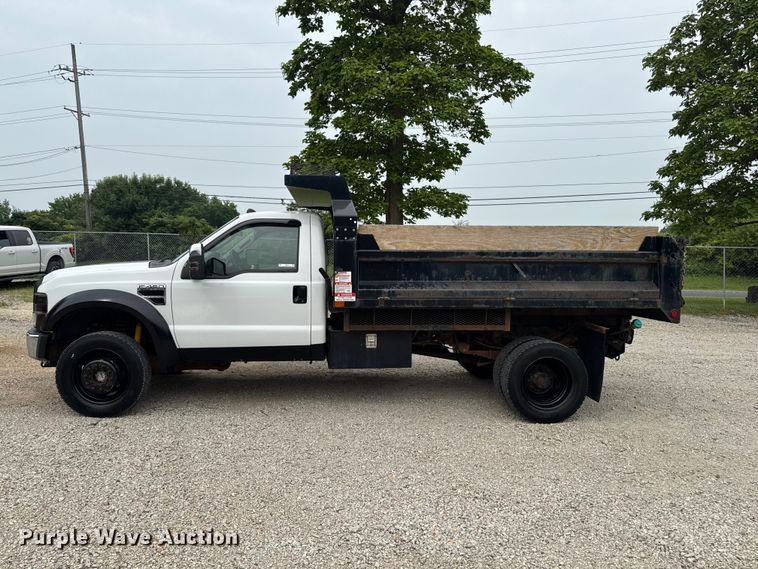 image for item FB5833 2008 Ford F450 Super Duty dump truck