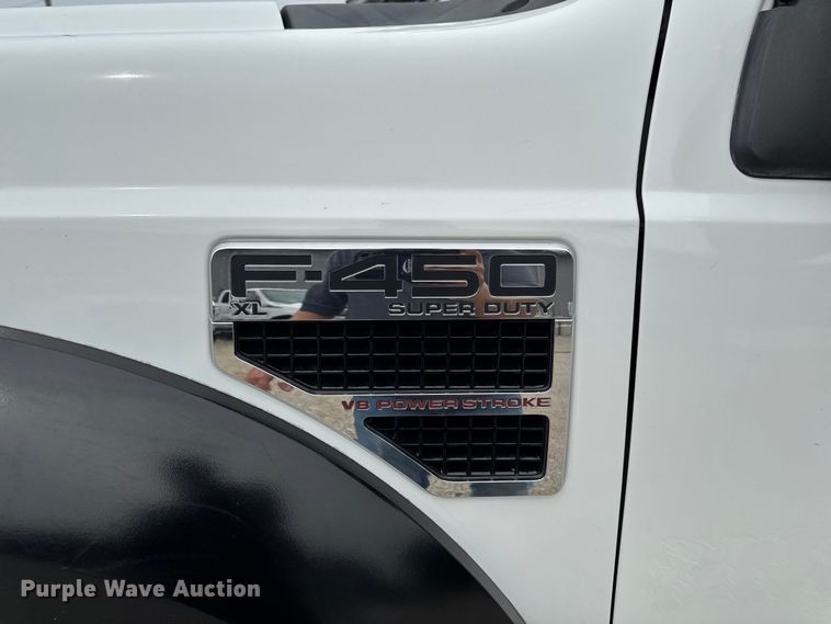 image for item FB5833 2008 Ford F450 Super Duty dump truck