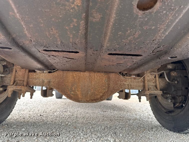 image for item FB5833 2008 Ford F450 Super Duty dump truck