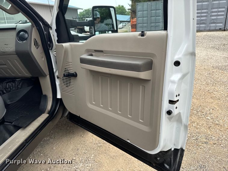 image for item FB5833 2008 Ford F450 Super Duty dump truck