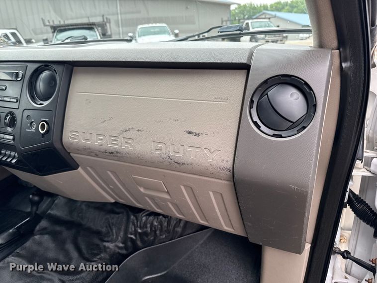 image for item FB5833 2008 Ford F450 Super Duty dump truck