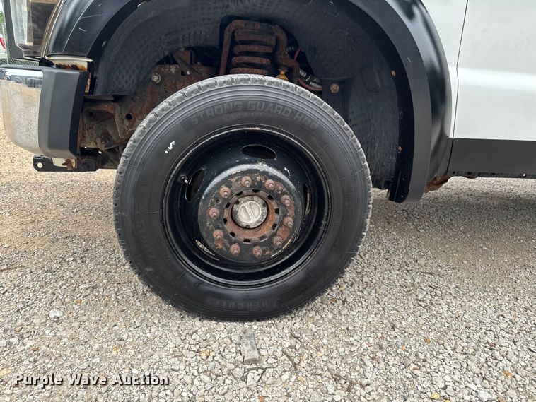 image for item FB5833 2008 Ford F450 Super Duty dump truck
