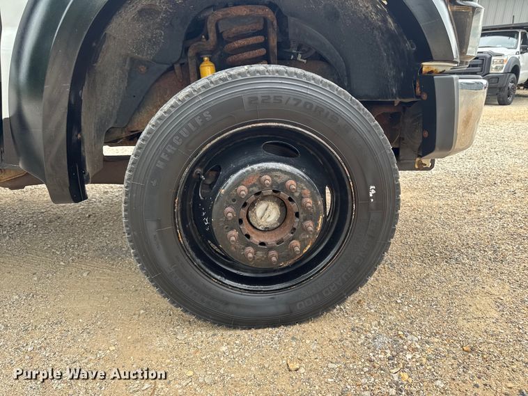 image for item FB5833 2008 Ford F450 Super Duty dump truck