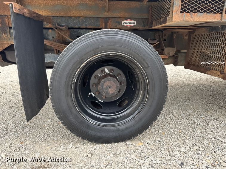 image for item FB5833 2008 Ford F450 Super Duty dump truck