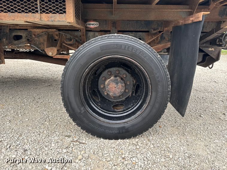 image for item FB5833 2008 Ford F450 Super Duty dump truck