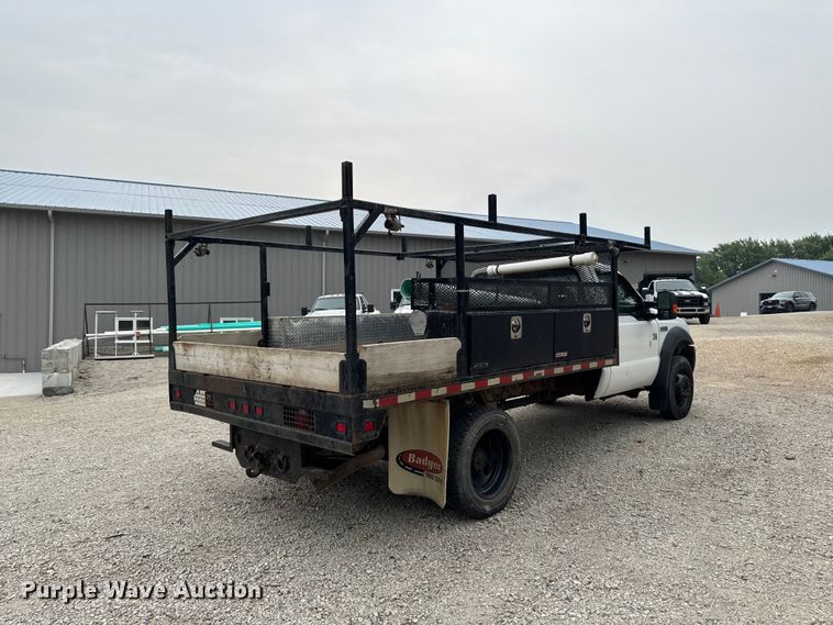 image for item FB5835 2006 Ford F550 flatbed truck