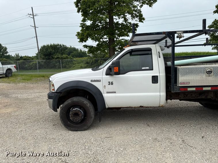 image for item FB5835 2006 Ford F550 flatbed truck