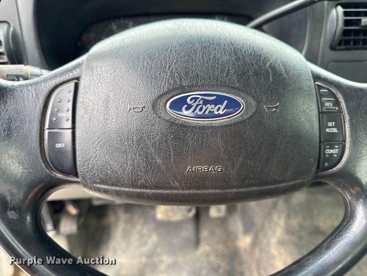 image for item FB5835 2006 Ford F550 flatbed truck
